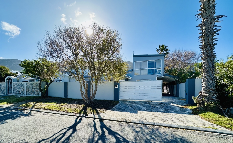5 Bedroom Property for Sale in Onrus Western Cape